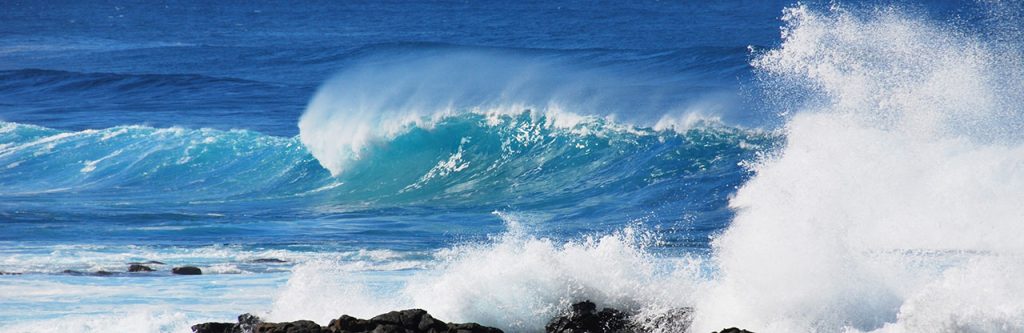 Photo: Ocean Waves at Kaena Point